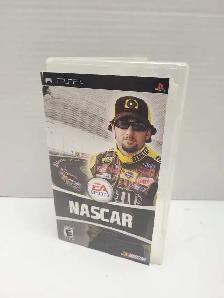 PSP Nascar - Complete - Photo 2