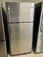 Réfrigérateur stainless 30'' congélateur en bas Frigidaire