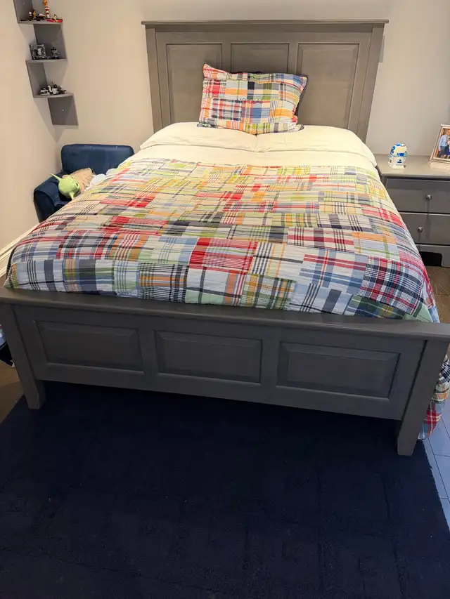 Full/ Double bedroom set