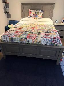 Full/ Double bedroom set