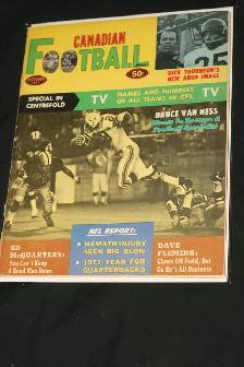 1970's CANADIAN FOOTBALL NEWS MAGAZINES - Photo 4