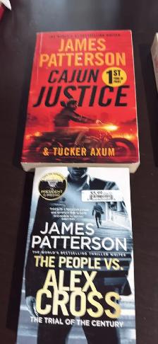 6 James Patterson soft cover Books - Photo 3