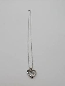 (B9412) Necklace w/Pendant White Gold 10K 4.3 grams 17'