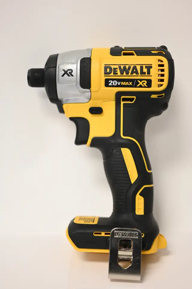 Dewalt Impact Driver  20v Brushless Model DCF886 Tool Only