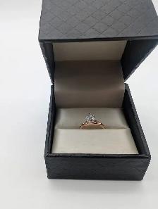 (B4848) Arthurs Rose Gold Diamond Cluster Twist Ring Size 6.2...