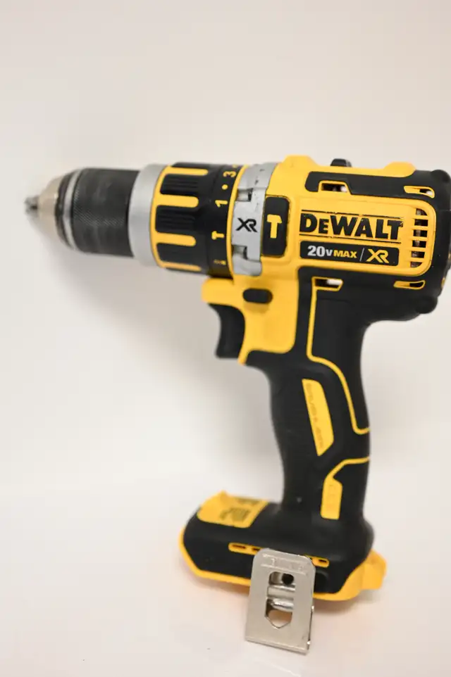 Dewalt Hammer drill Model DCD795 Brushless 20V Max XR USED good