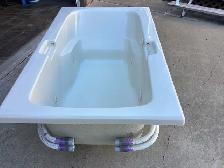 JETTED TUB