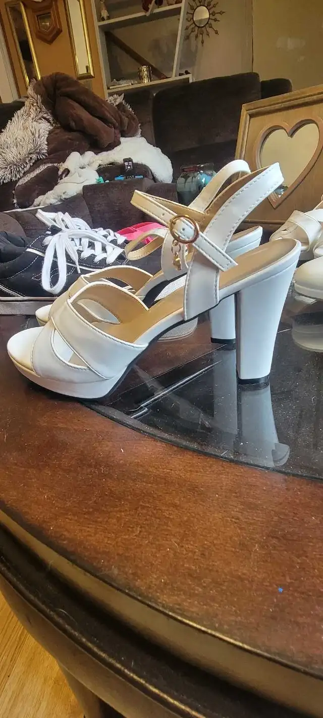 white shoes 8.5