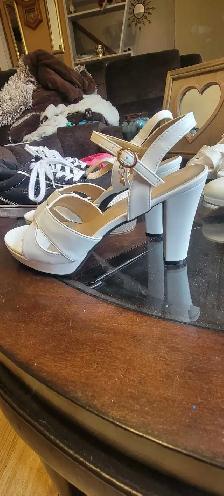 white shoes 8.5