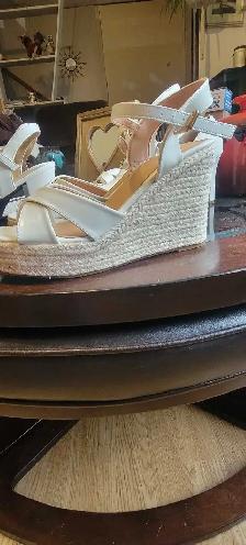 white shoes 8.5 - Photo 2