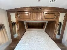 2018 KEYSTONE LAREDO 331BH, BUNKHOUSE SPACIOUS - Photo 23