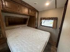 2018 KEYSTONE LAREDO 331BH, BUNKHOUSE SPACIOUS - Photo 26