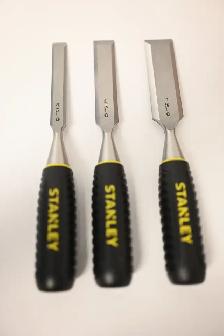 Wood Chisel set 3pc 1/2'-13mm, 3/4'-19mm, 1'-25mm Used like new - Photo 3