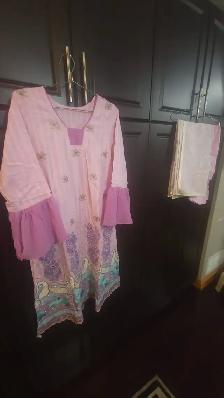 Beautiful Pakistani Pink Shalwar Kameez