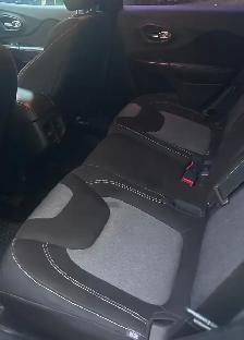 Jeep Cherokee Sport 4x4 - Photo 5