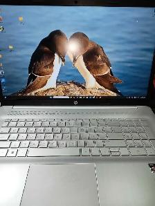 17.3 Inch HP CP-0007 Laptop Barely Used - Photo 3