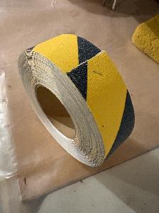 safety tape - Photo 3