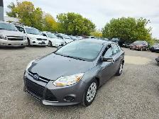 2013 Ford Focus Sedan Manual Low KM AC Cruise Control