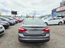 2013 Ford Focus Sedan Manual Low KM AC Cruise Control - Photo 5