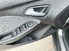 2013 Ford Focus Sedan Manual Low KM AC Cruise Control - Photo 15