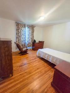 Chambre 1 à louer – Laval (boul. Lévesque Ouest) – 650 $/mois to