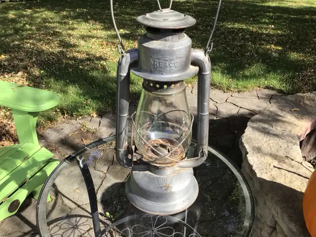 Vintage Beacon barn lantern - GSW