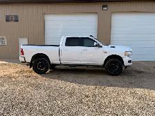 2019 RAM 2500 Laramie Crew Cab - Photo 3