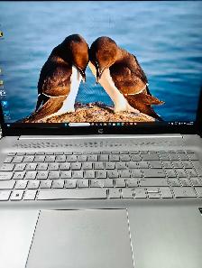 17.3' HP 17-0007 256gb SSD ram laptop with 6tb external drive