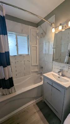 Fully renovated. Main floor of house 1800$ plus damage deposit - Photo 9
