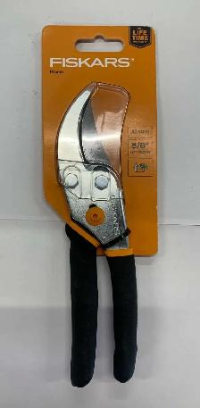 Fiskars Bypass Pruning Shears, 5/8' Cut Capacity Gardening Sciss