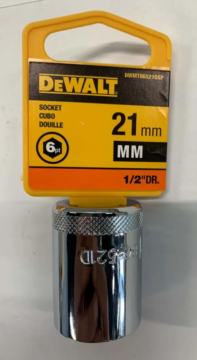 DeWALT DWMT73951OSP 21mm Black Deep Impact Socket, 1/2' Drive, 7