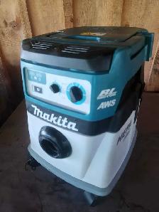 MAKITA 40V MAX XGT 12IN DOUBLE BEVEL SLIDING MITERSAW WITH STAND - Photo 10