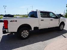 2023 Ford F 250 XLT 4WD Crew Cab 6.75' Box | GODZILLA ENGINE - Photo 8