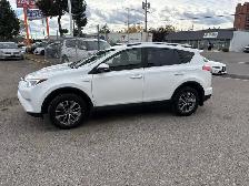2016 Toyota RAV4 4dr XLE - Photo 5