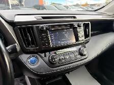 2016 Toyota RAV4 4dr XLE - Photo 12