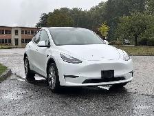 2023 Tesla Model Y Long Range 4dr All-Wheel Drive Sport Utility - Photo 2