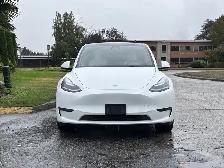 2023 Tesla Model Y Long Range 4dr All-Wheel Drive Sport Utility - Photo 3