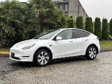 2023 Tesla Model Y Long Range 4dr All-Wheel Drive Sport Utility - Photo 5