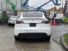 2023 Tesla Model Y Long Range 4dr All-Wheel Drive Sport Utility - Photo 9
