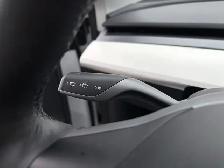 2023 Tesla Model Y Long Range 4dr All-Wheel Drive Sport Utility - Photo 21