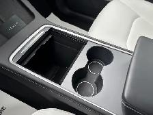 2023 Tesla Model Y Long Range 4dr All-Wheel Drive Sport Utility - Photo 25
