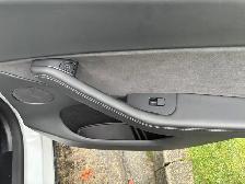 2023 Tesla Model Y Long Range 4dr All-Wheel Drive Sport Utility - Photo 40