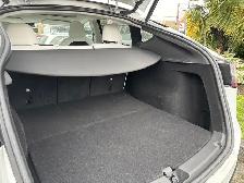 2023 Tesla Model Y Long Range 4dr All-Wheel Drive Sport Utility - Photo 45