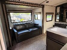 2020 Forest River LEGEND SURVEYOR 202RBLE TRES PROPRE! - Photo 9