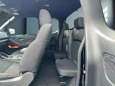 2022 Nissan Frontier King Cab SV Standard Bed 4x4 for sale - Photo 14