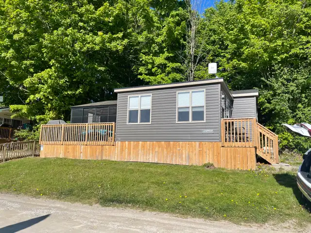 three season cottage, McCready Beach resort, Perth