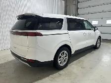 KIA Carnival LX TA 2024 à vendre - Photo 5