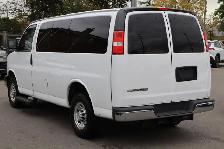 2023 Chevrolet Express RWD 3500 135' LT - Photo 4