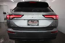 2024 Mitsubishi Outlander ES / AWD / 7 PASSAGERS - Photo 11