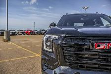2027 GMC Terrain AWD Elevation - Photo 10
